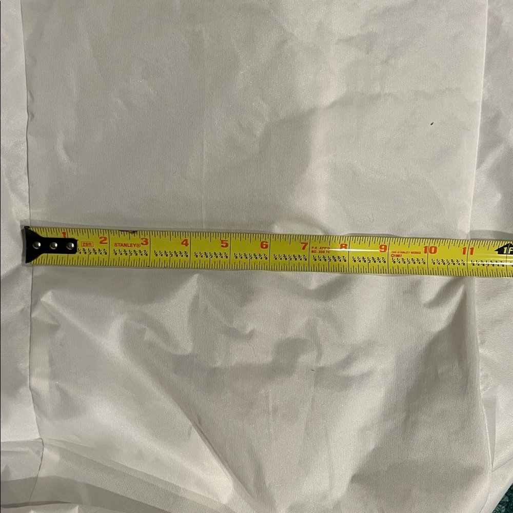 Allerease Queen mattress Protector - Picture 2 of 5